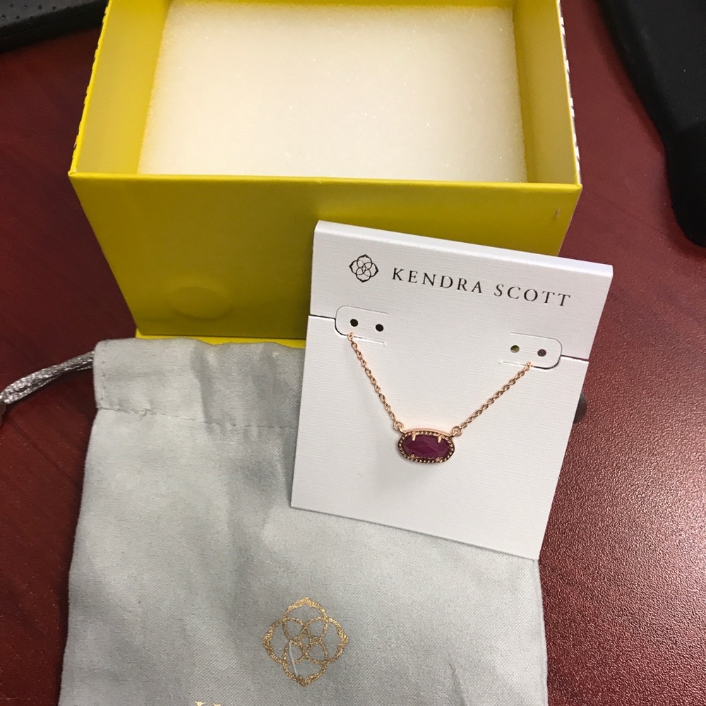 Kendra Scott Necklace
